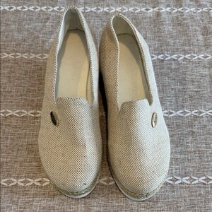 Canvas Cream wedge size 8